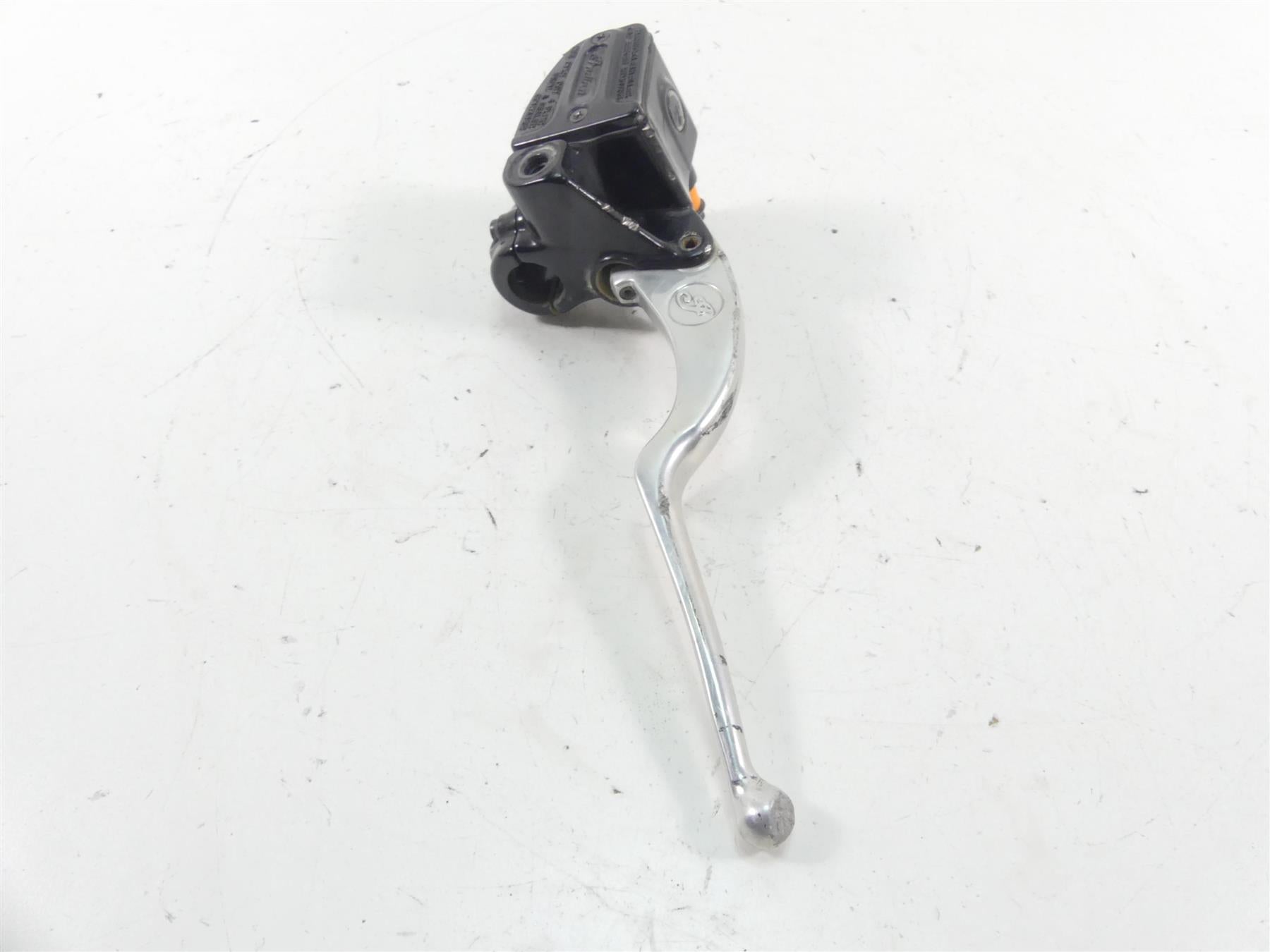 2018 Indian Scout Sixty Front Brake Master Cylinder & Lever 1912523 {{ shop.shopifyCountryName }} - Mototech271
