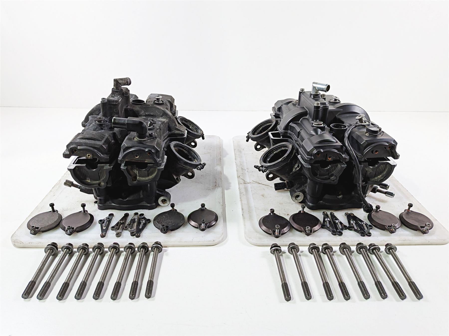 2009 Yamaha VMX17 V-Max 1700 Engine Cylinder Head Set - Read 2S3-11103-09-Mototech271