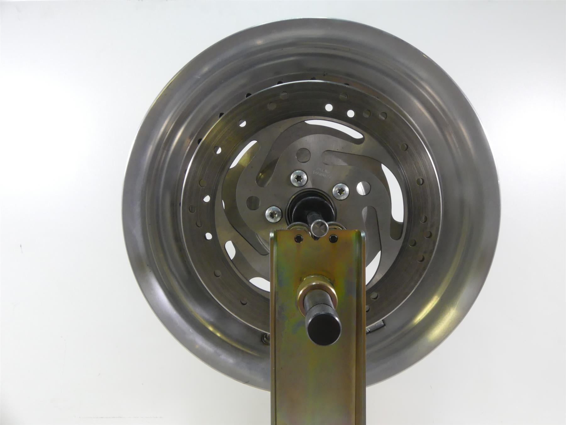 2009 Harley FXDF Dyna Fat Bob Straight Rear Slot Wheel Rim 16x5 40900179 {{ shop.shopifyCountryName }} - Mototech271
