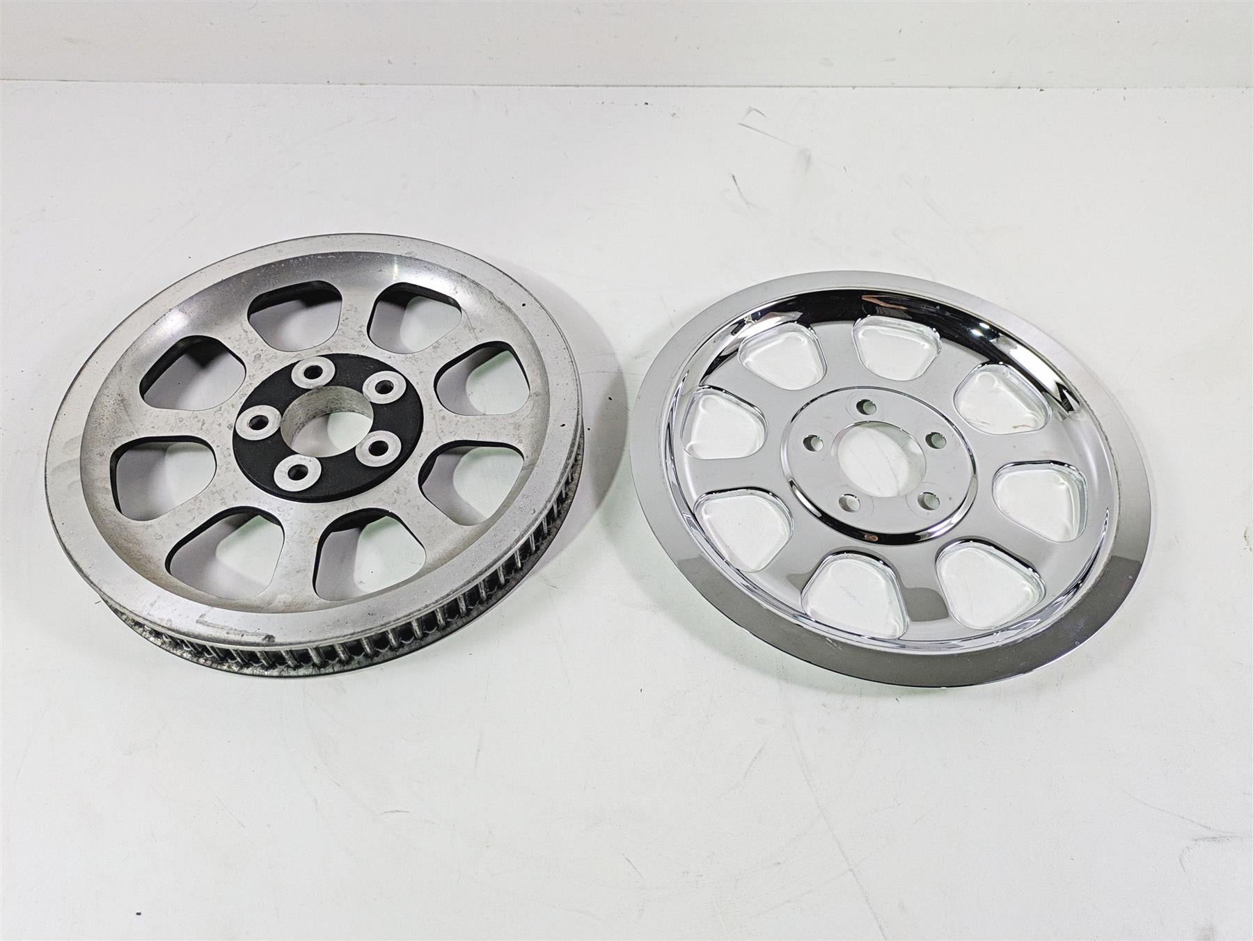 2004 Harley Softail FXSTDI Deuce Rear Drive Sprocket Pulley 70T 1 1/8 40306-00 {{ shop.shopifyCountryName }} - Mototech271