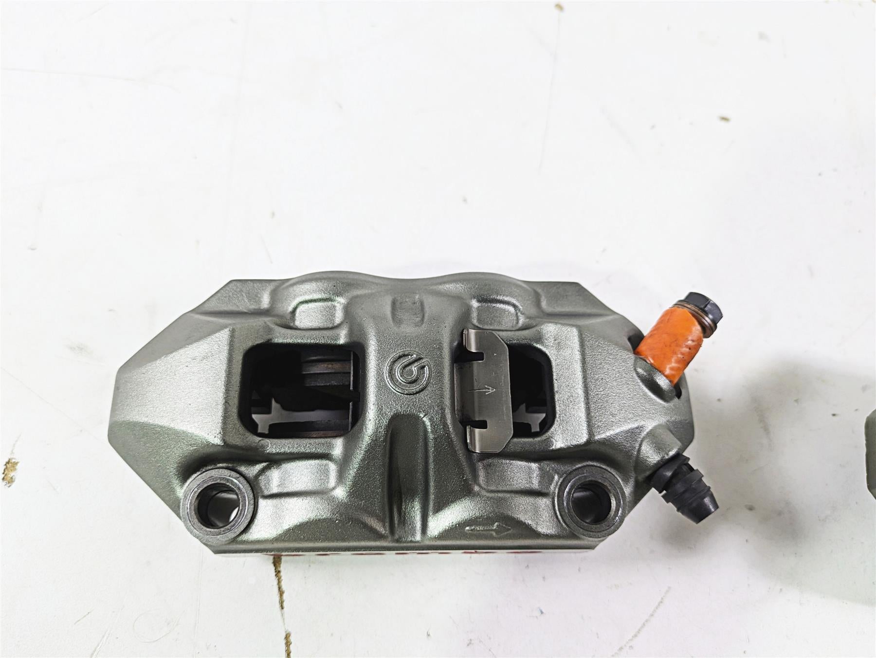 2008 Ducati SBK 1098 S Brembo Front Brake Caliper 100mm Set 61040901A 61040911A {{ shop.shopifyCountryName }} - Mototech271