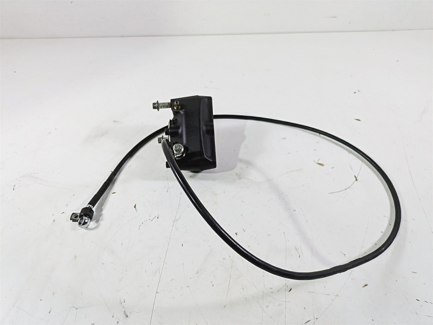 2003 Harley Softail FXSTDI Deuce 100th Front Brake Caliper 44046-00D {{ shop.shopifyCountryName }} - Mototech271