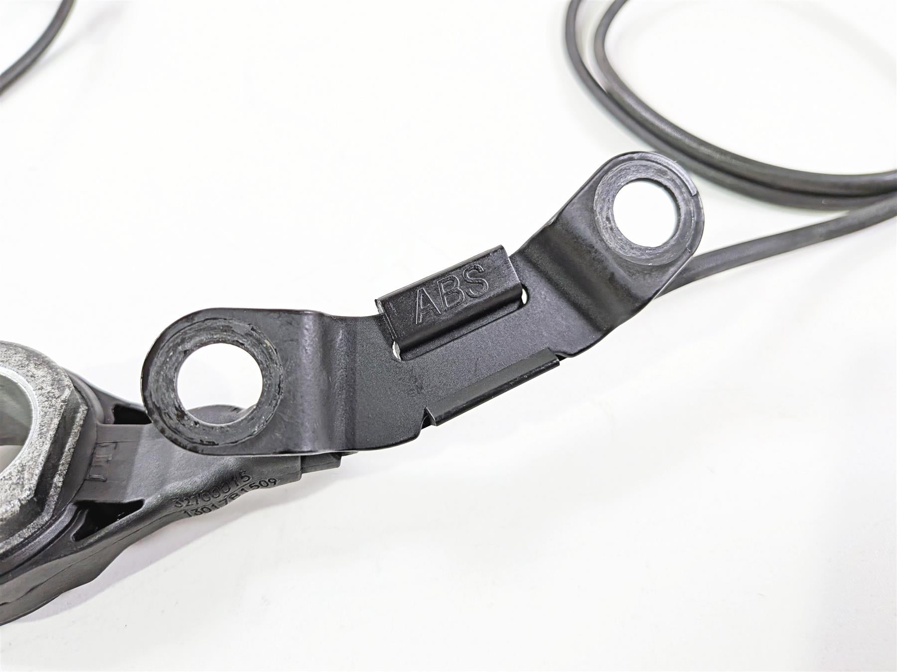 2017 Harley Touring FLHXS Street Glide Front Rear Abs Sensor Set 32700015 {{ shop.shopifyCountryName }} - Mototech271