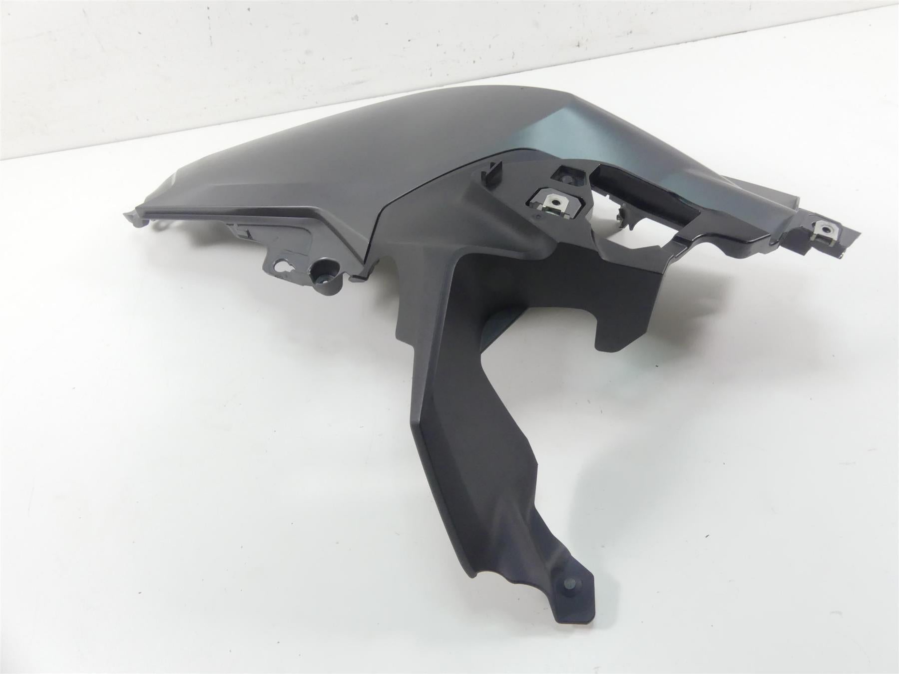 2019 BMW R1250GS K50 Right Main Tank Fairing Cover 46638563502 46638563504 {{ shop.shopifyCountryName }} - Mototech271