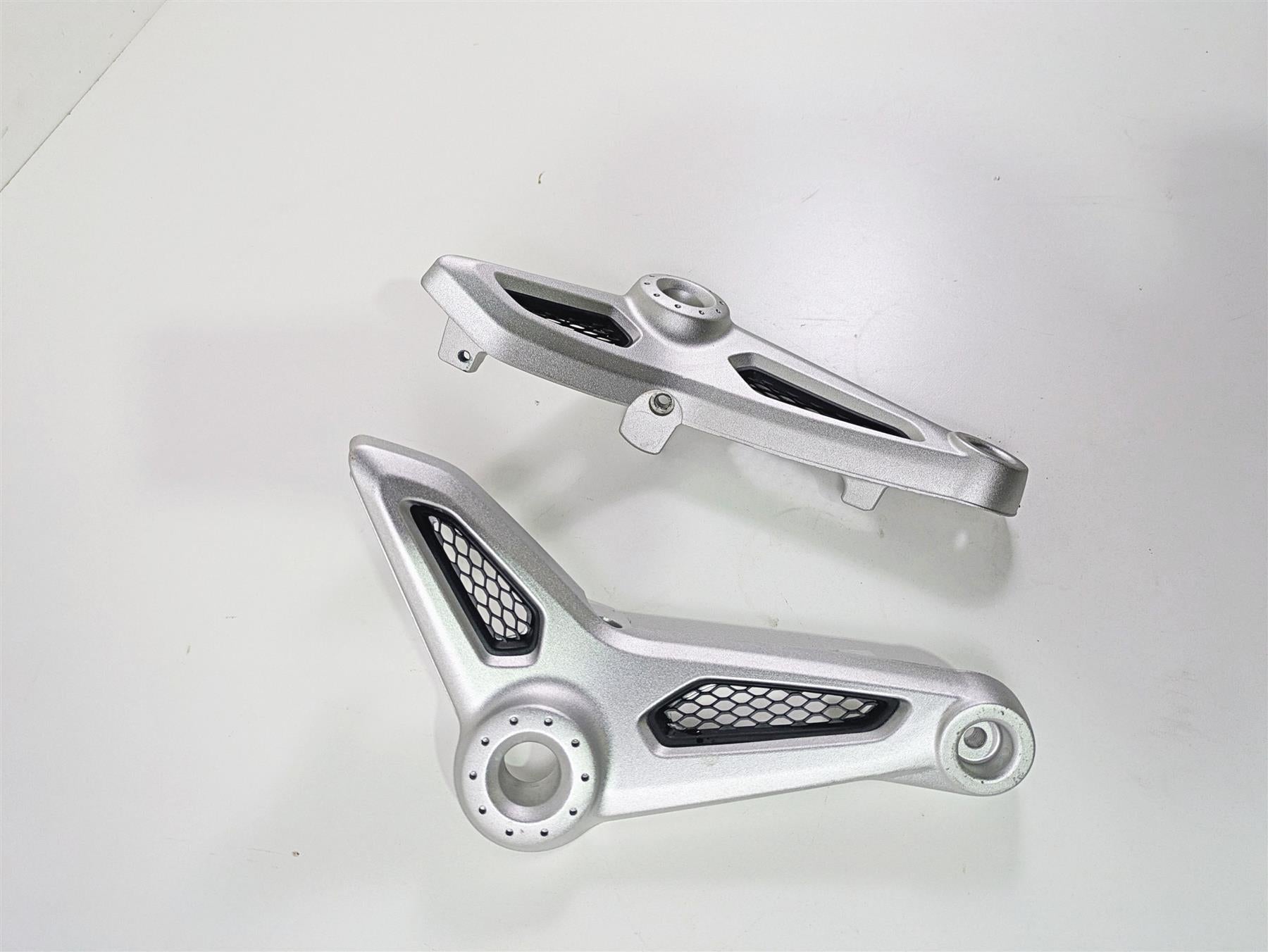 2022 BMW RnineT Pure K22 Under Riders Seat Support Fairing Set 46638531189 {{ shop.shopifyCountryName }} - Mototech271