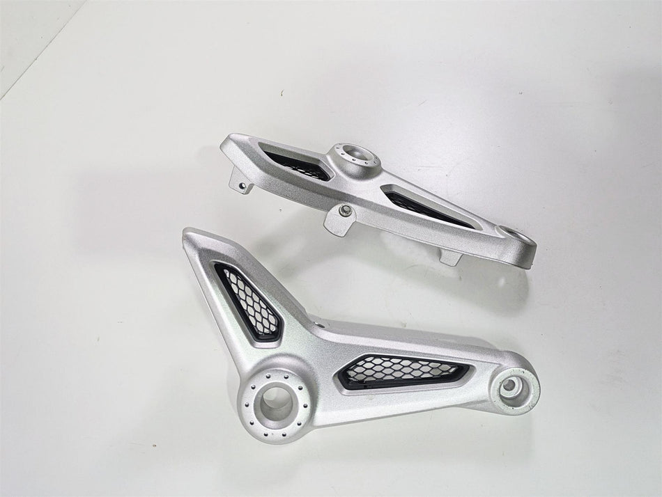2022 BMW RnineT Pure K22 Under Riders Seat Support Fairing Set 46638531189 {{ shop.shopifyCountryName }} - Mototech271