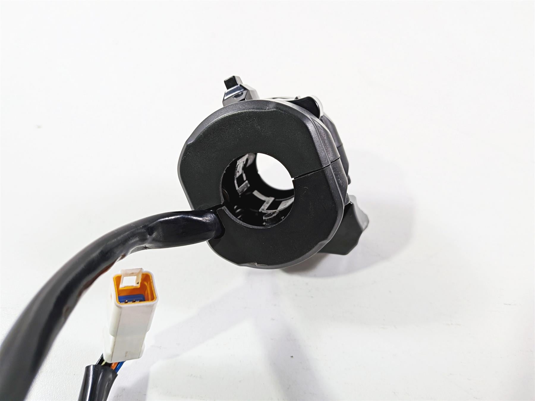 2011 Ducati Streetfighter 1098 S Left Hand Light Control Switch 65110112C {{ shop.shopifyCountryName }} - Mototech271