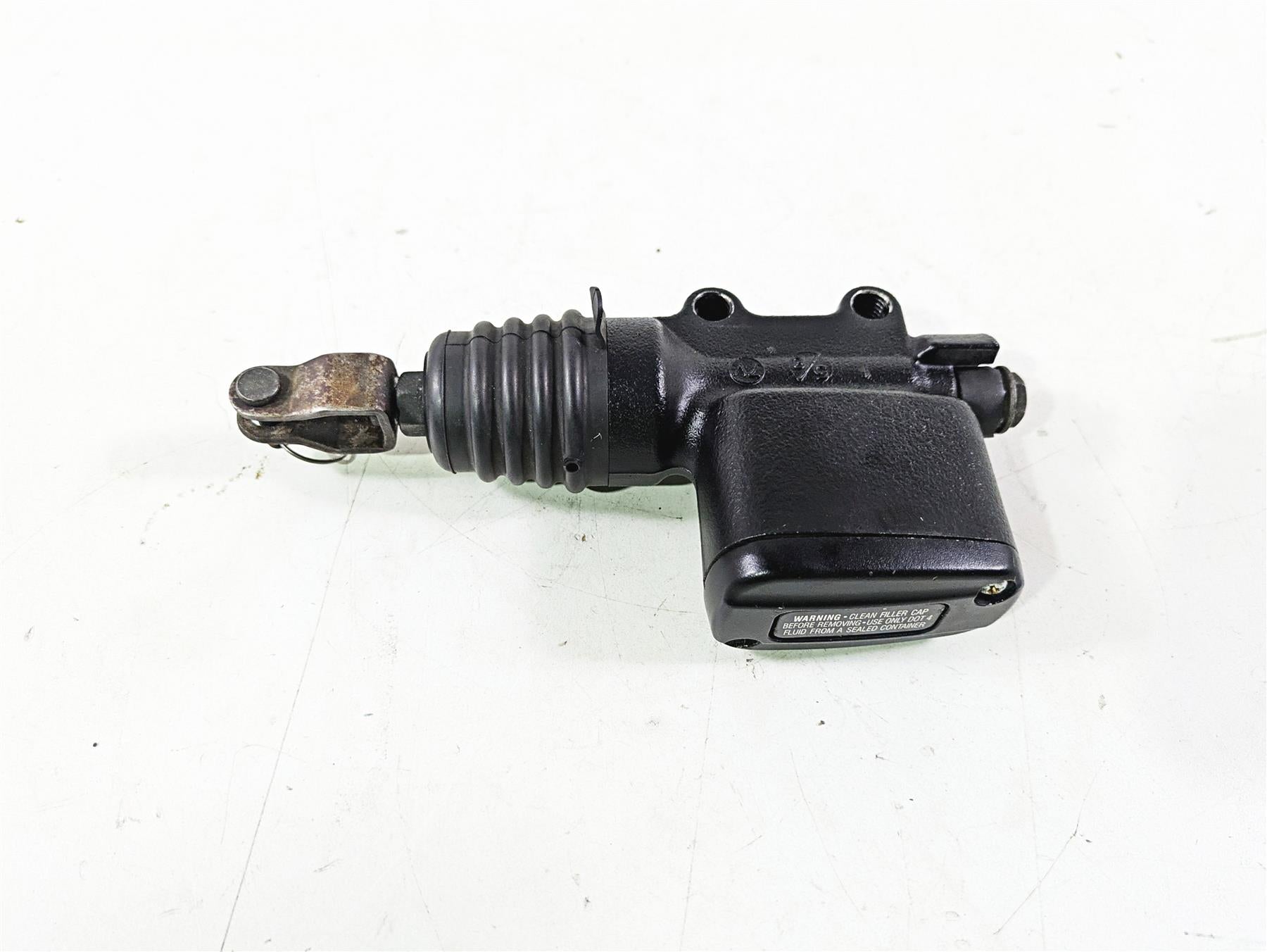 2018 Harley Softail FXFBS Fat Bob Rear Brake Master Cylinder 5/8" 41700460 {{ shop.shopifyCountryName }} - Mototech271