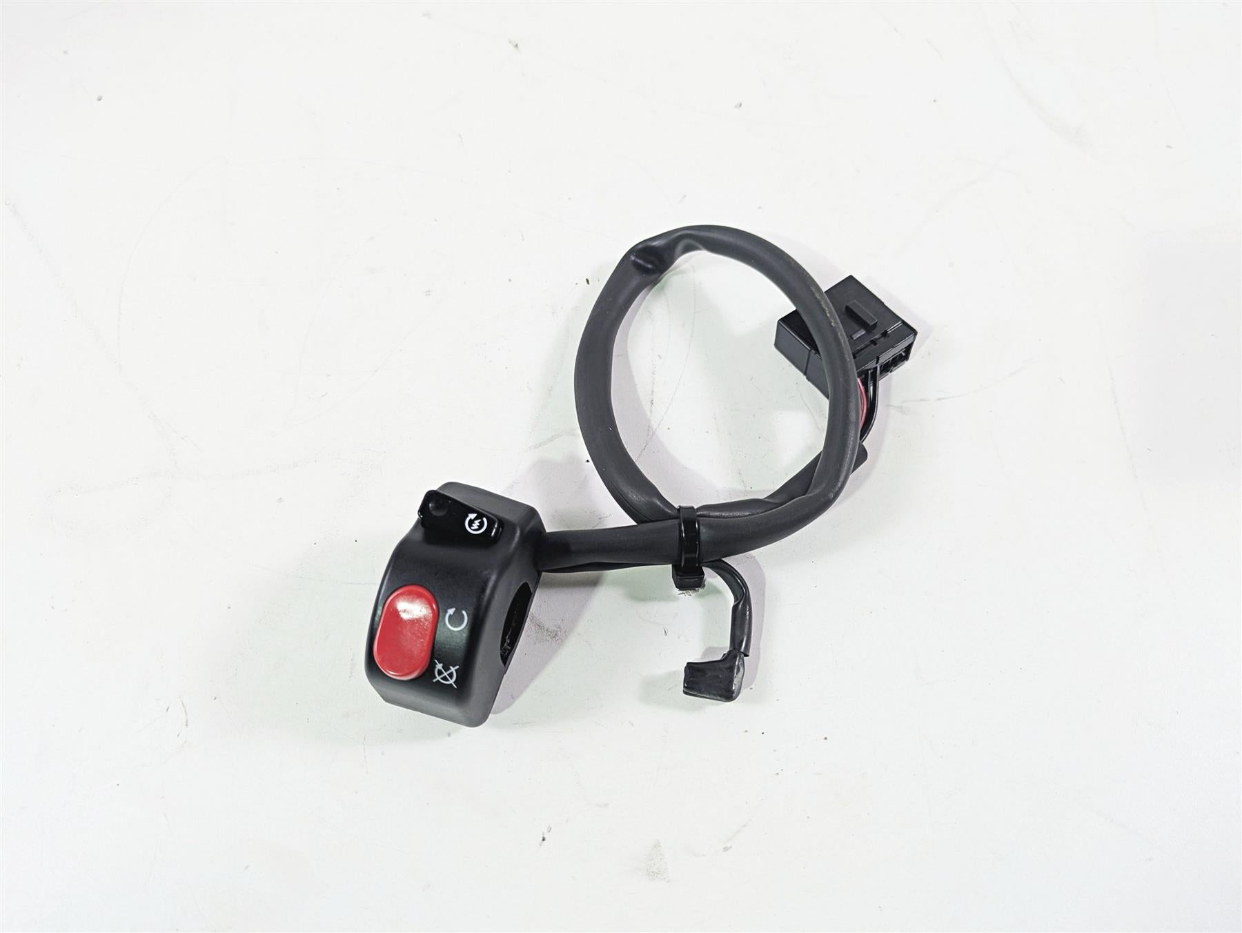 2013 Triumph Bonneville Right Hand Start Stop Control Switch T2040096 {{ shop.shopifyCountryName }} - Mototech271
