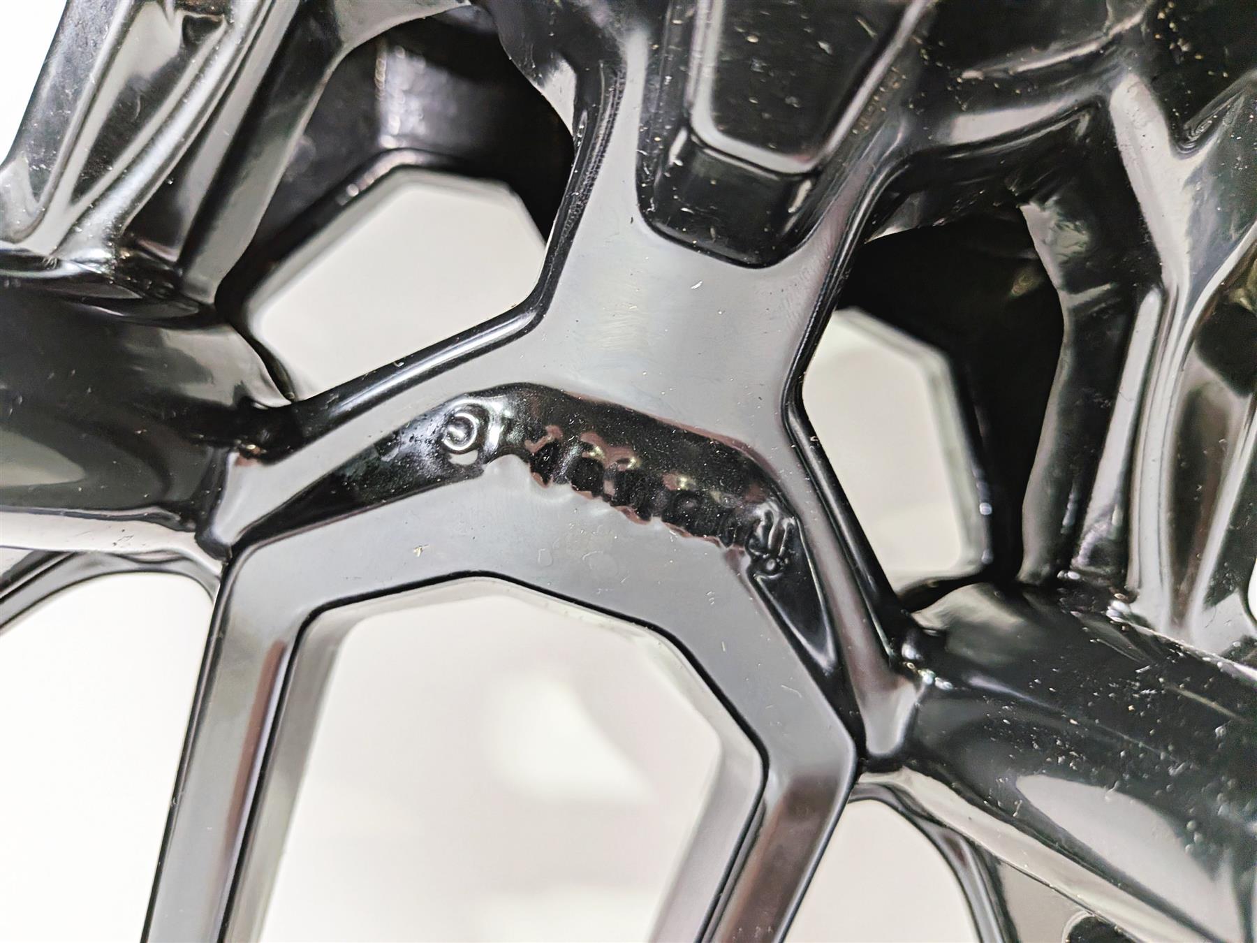 2020 Indian Challenger Limited Straight 19x3.5 Front Wheel Rim 1523500 1525331-Mototech271