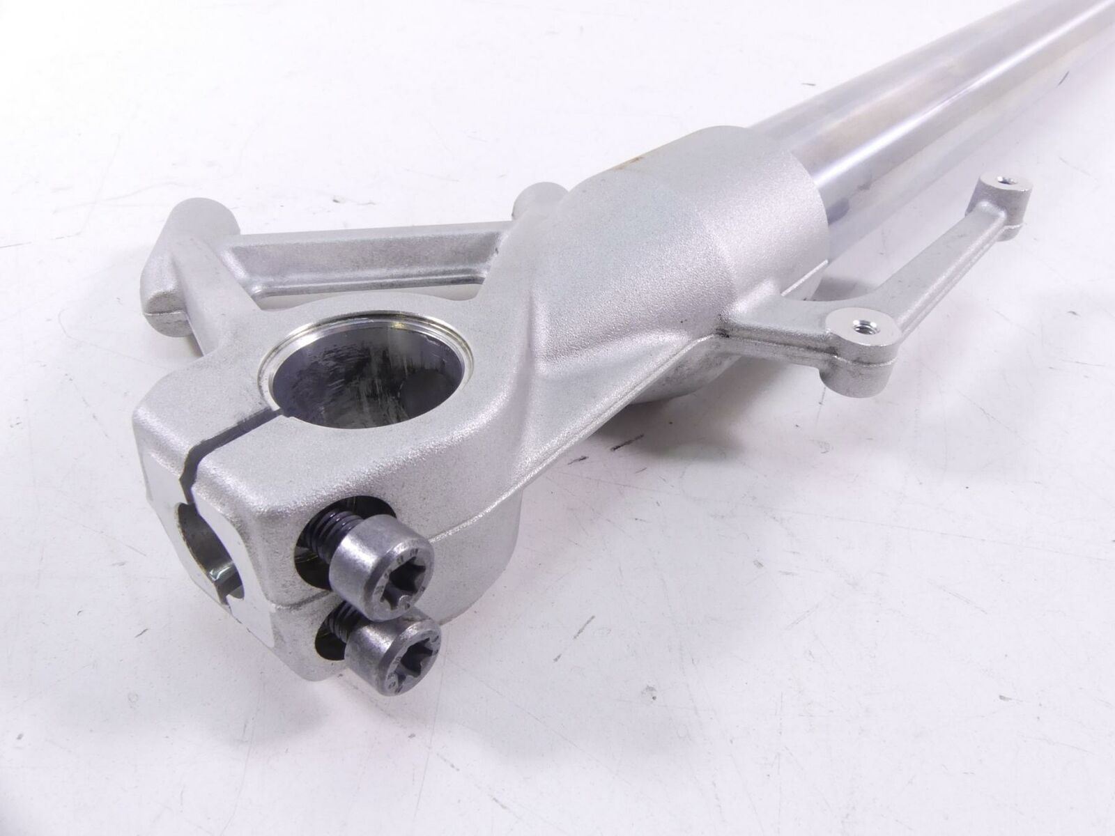2016 BMW R1200R K53 Right Fork Lower Fork Slider Tube 31428543630 853386505 {{ shop.shopifyCountryName }} - Mototech271