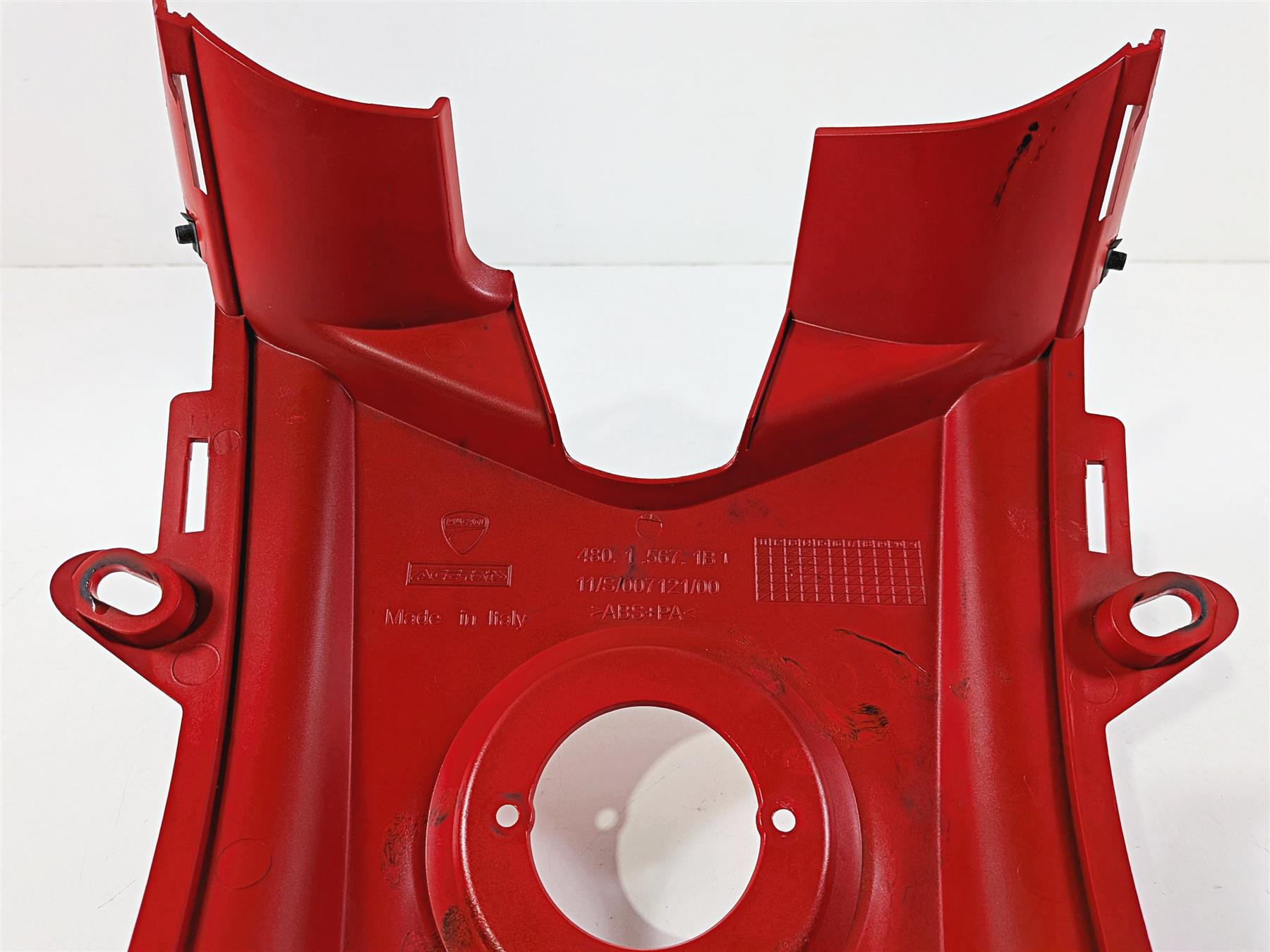 2016 Ducati Hypermotard 939 SP Red Center Tank Cover Fairing 480P5672E 48015671B-Mototech271