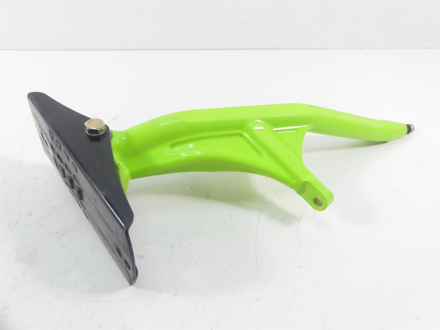 2017 Arctic Mountain Cat M8000 153 Left Knee Control Arm Ski Mount Hub 3703-445 {{ shop.shopifyCountryName }} - Mototech271