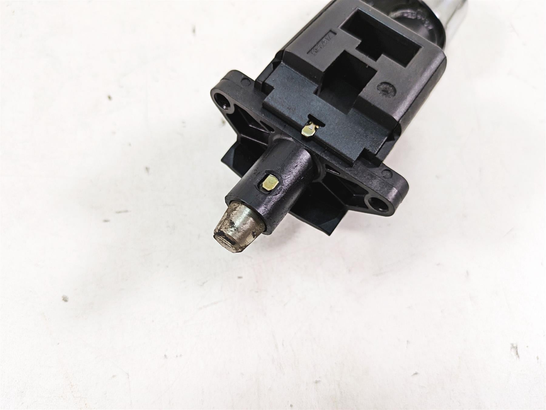2010 Harley Touring FLHTCU Electra Glide Ignition Switch Key Lock Set 71572-06 {{ shop.shopifyCountryName }} - Mototech271