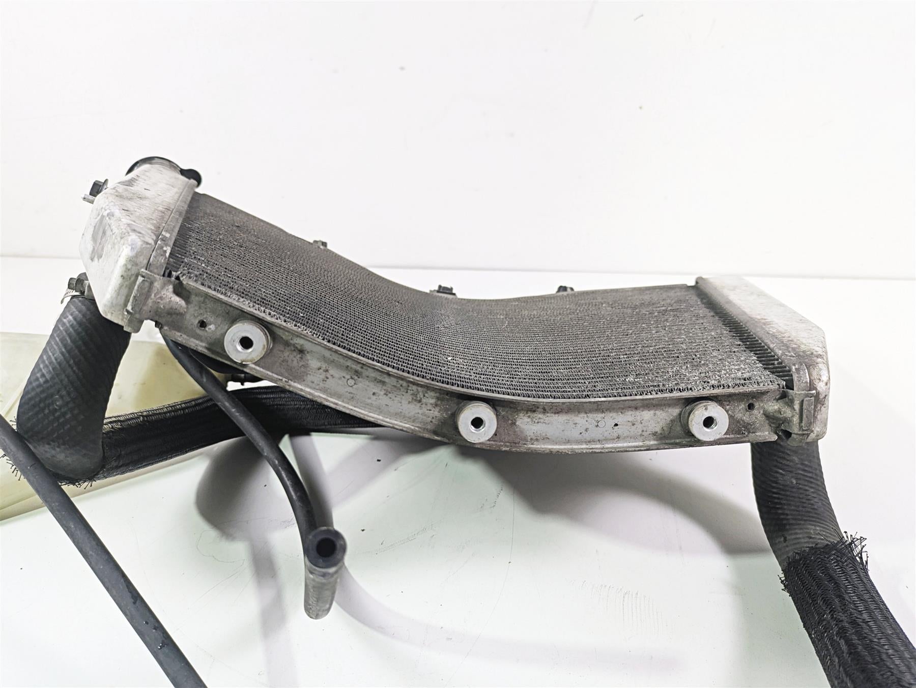 2006 Suzuki GSXR1000 K6 Radiator Fan Hoses Reservoir 17710-41G00 {{ shop.shopifyCountryName }} - Mototech271