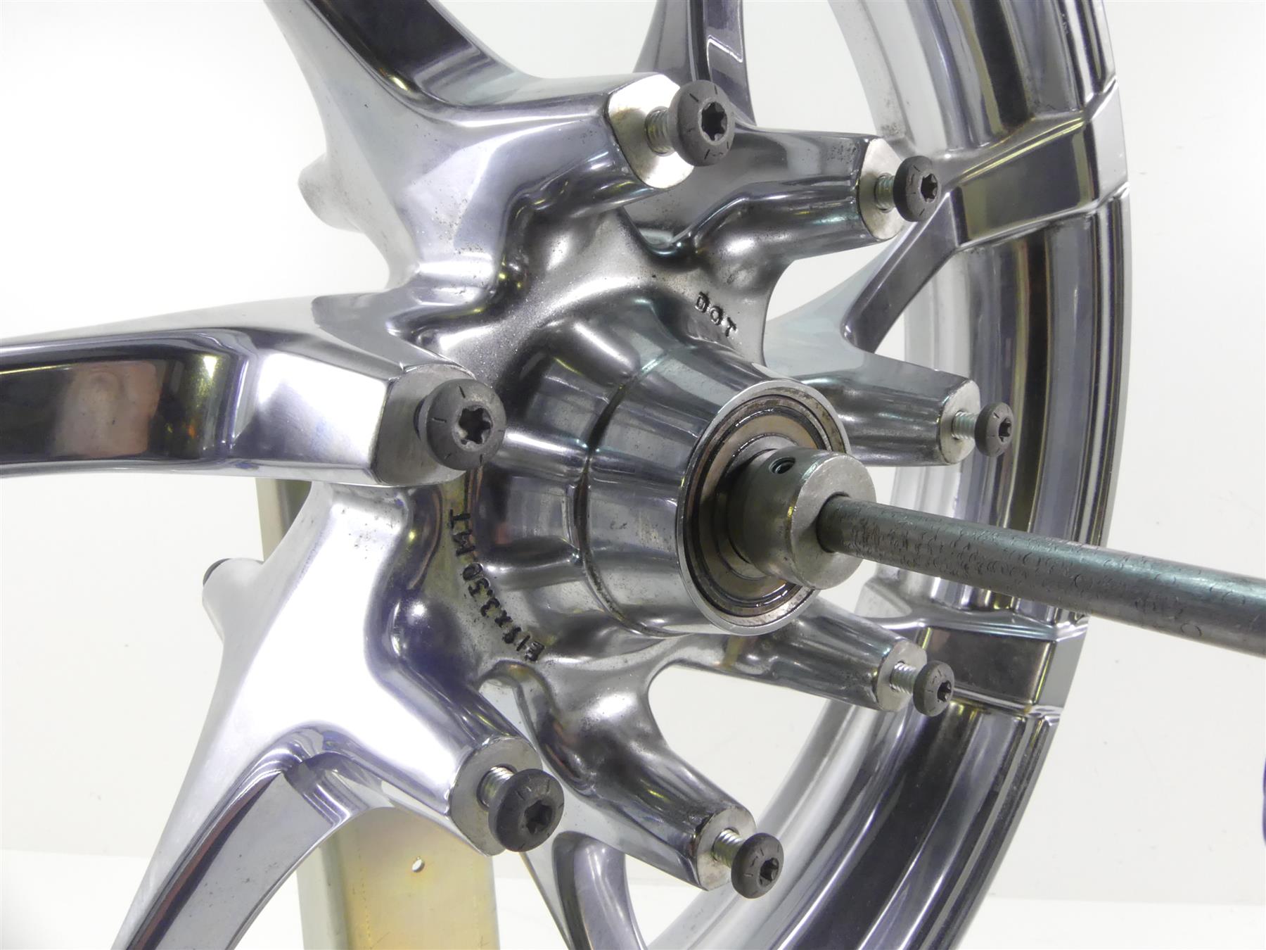2012 Harley CVO FLHX SE3 Street Glide Front Agitator Wheel 19x3.5 55071-11 {{ shop.shopifyCountryName }} - Mototech271