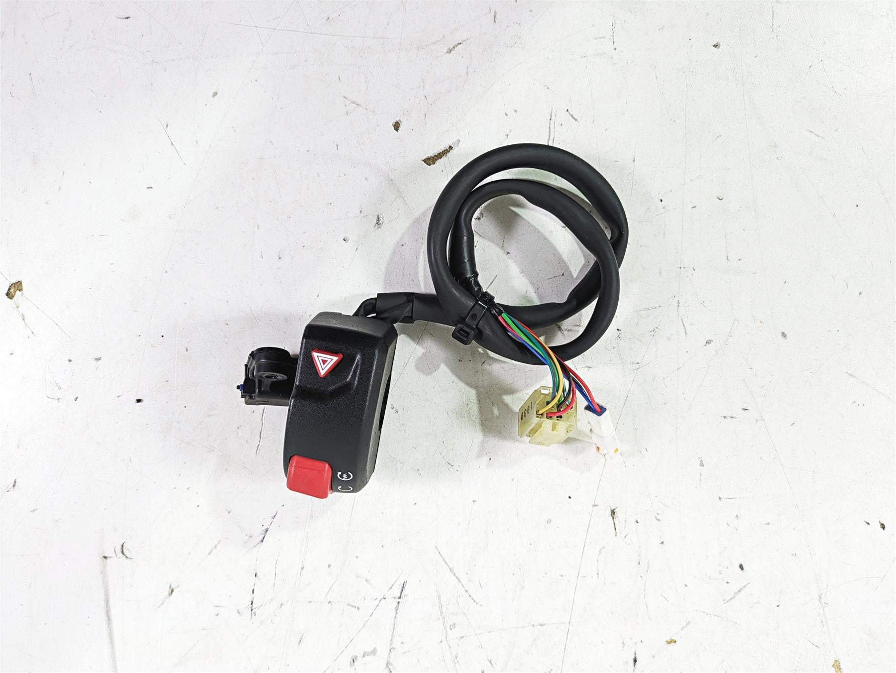 2020 Triumph Street Scrambler 900 Right Hand Control Switch T2041708 {{ shop.shopifyCountryName }} - Mototech271