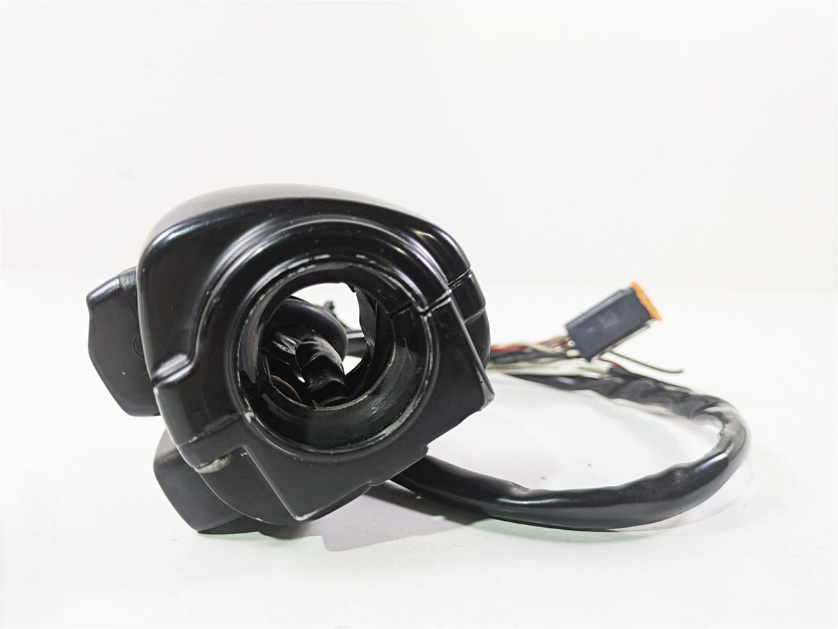 1998 Harley Touring FLHRCI Road King Right Hand Control Switch - Read 71684-06A {{ shop.shopifyCountryName }} - Mototech271