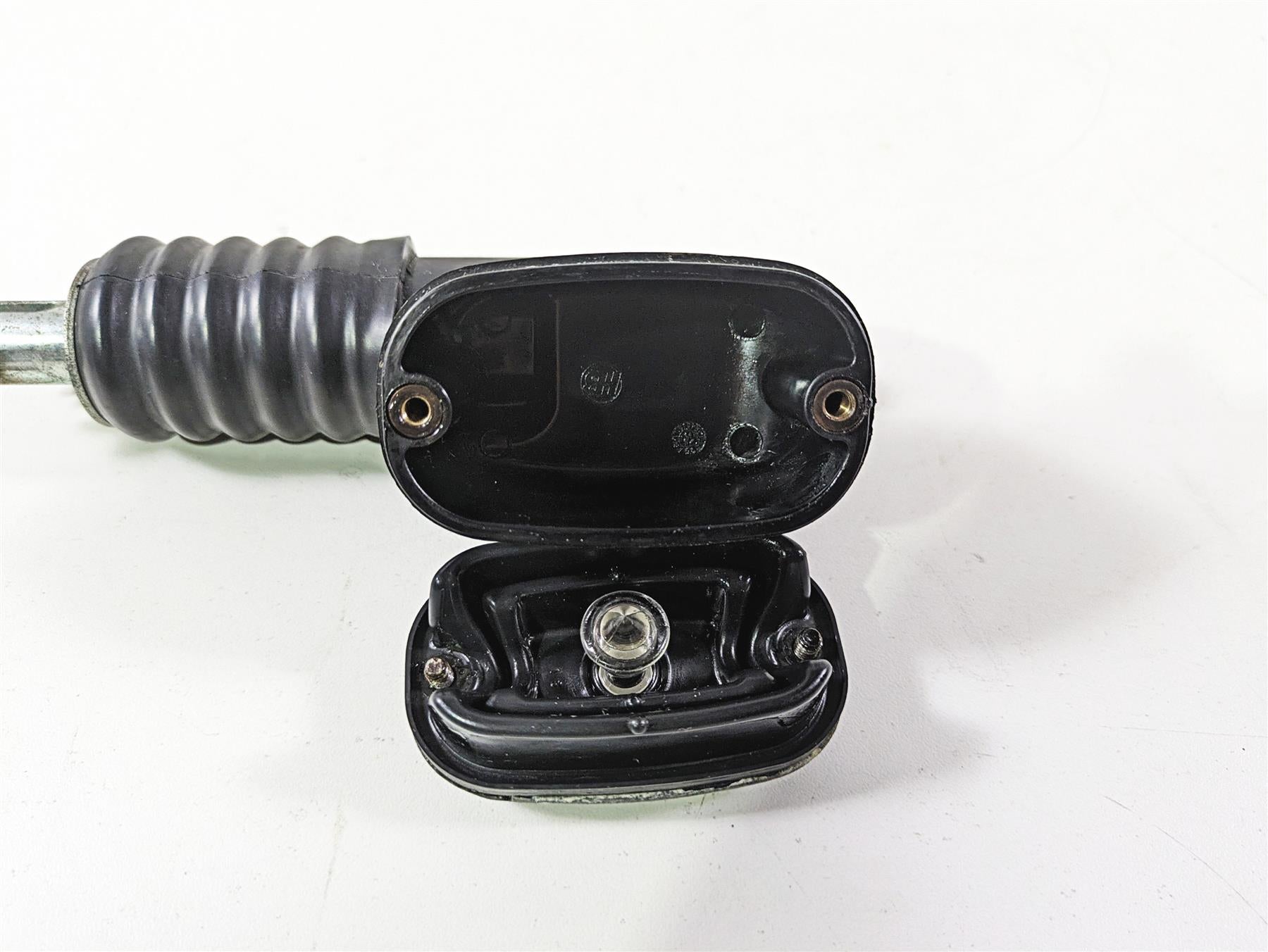 2008 Harley FLSTC Softail Heritage Rear Brake Master Cylinder 41767-05E {{ shop.shopifyCountryName }} - Mototech271