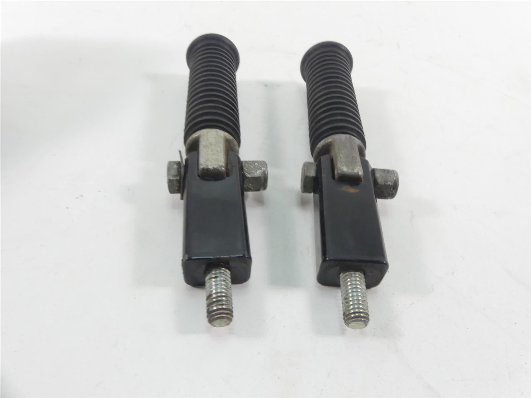 1999 Harley Davidson Sportster XL1200 Rear Passenger Foot Peg Set 50615-83 {{ shop.shopifyCountryName }} - Mototech271