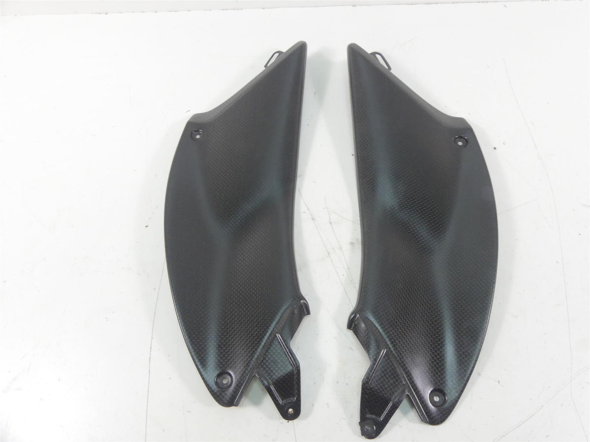 2015 Ducati Diavel Carbon Red Fiber Under Tank Knee Cover Fairing Set 48015241A {{ shop.shopifyCountryName }} - Mototech271