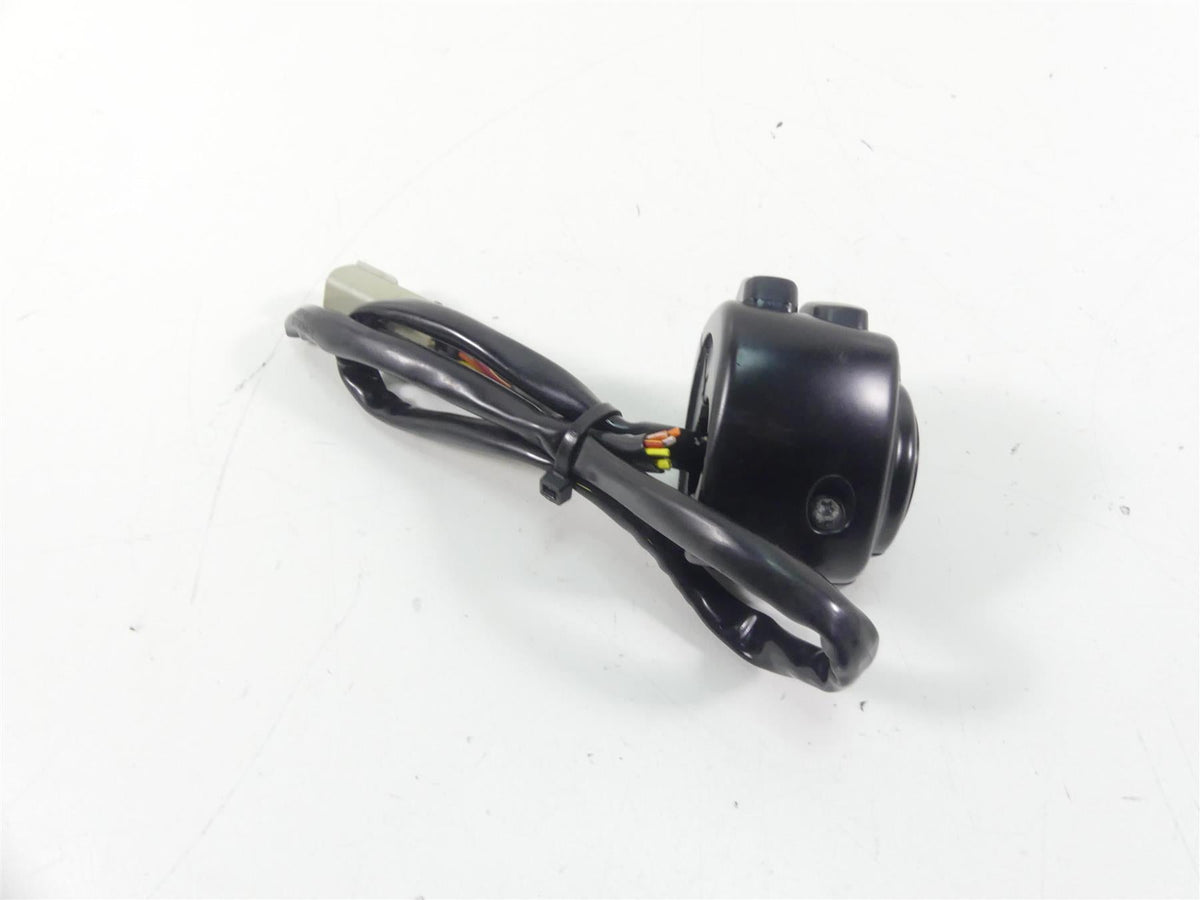 2011 Harley VRSCF Muscle Rod Left Hand Blinker Control Switch - Read 71682-06A {{ shop.shopifyCountryName }} - Mototech271