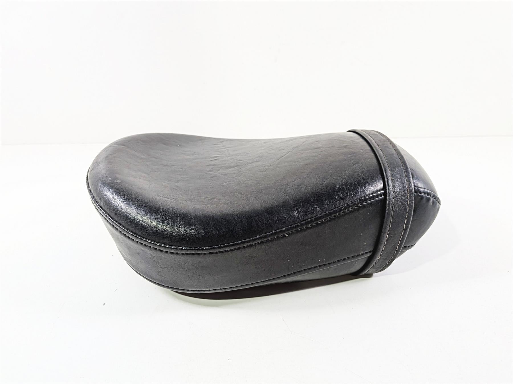 2006 Yamaha XVZ1300 Royal Star Rear Seat Saddle 1D6-24750-00-00 {{ shop.shopifyCountryName }} - Mototech271