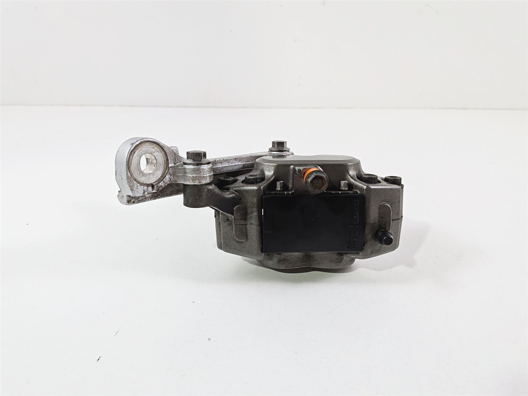 2006 Yamaha XVZ1300 Royal Star Rear Brake Caliper & Bracket 4NK-2580W-00-00 {{ shop.shopifyCountryName }} - Mototech271