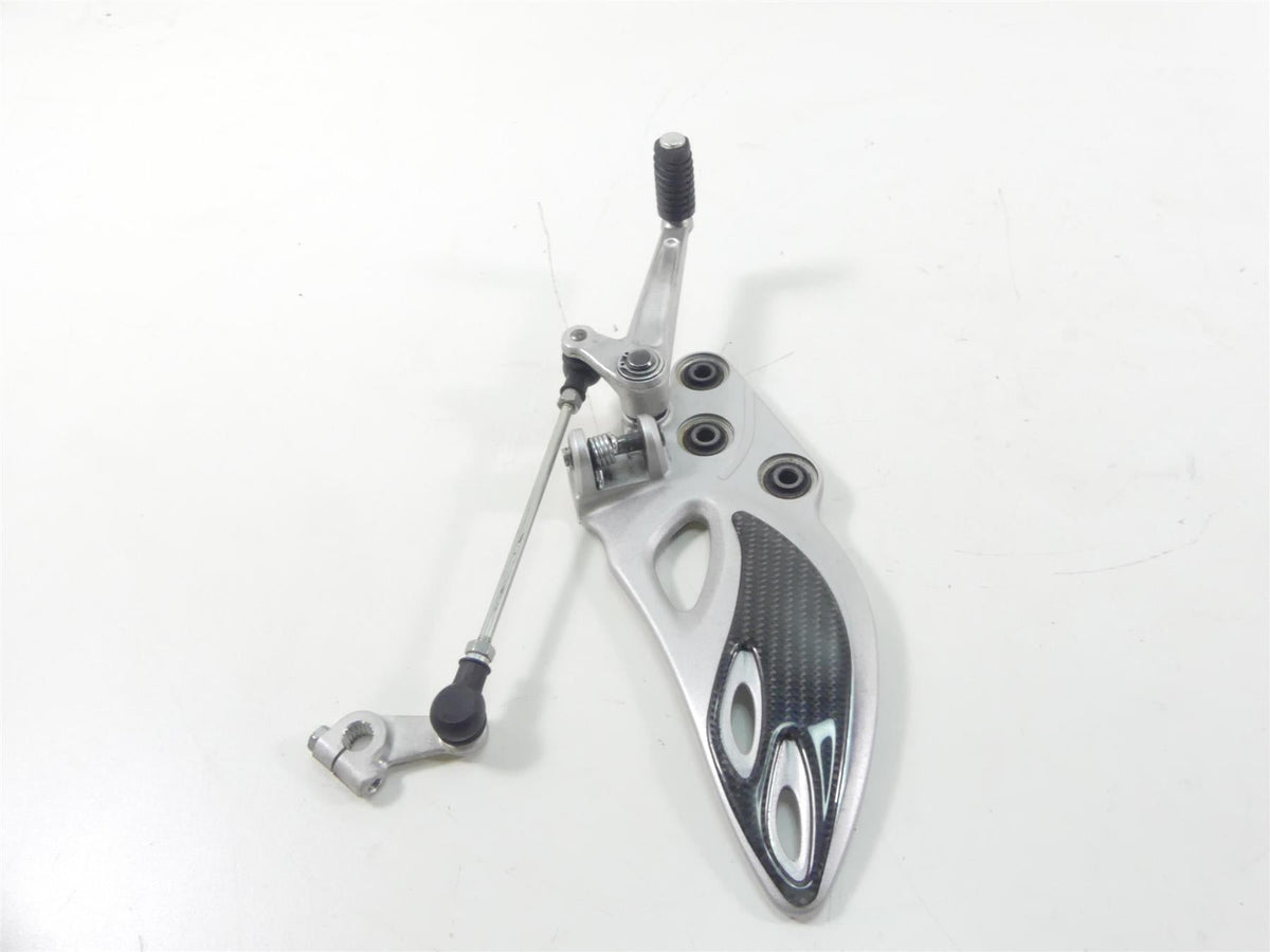 2020 Suzuki GSX1300 R Hayabusa Left Front Footpeg & Shifter Parts 43521-15H00 {{ shop.shopifyCountryName }} - Mototech271