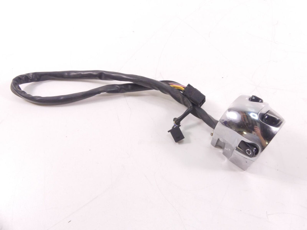 2009 Victory Vision Tour Left Hand Control Switch Turn Signal Horn Shield 401199 {{ shop.shopifyCountryName }} - Mototech271