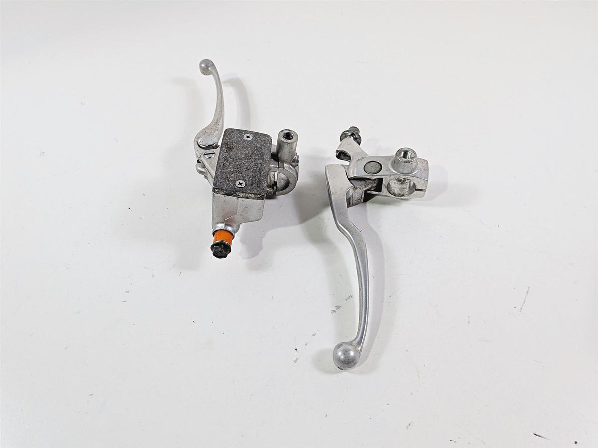 2004 Suzuki VL800 Intruder Volusia Front Brake Master Cylinder Lever 59600-10F10 {{ shop.shopifyCountryName }} - Mototech271