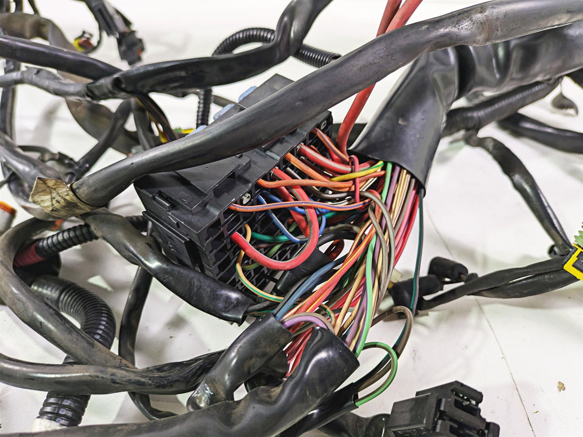 2008 Harley Touring FLHTP Electra Glide Wiring Harness Loom Abs - Read 70269-08 {{ shop.shopifyCountryName }} - Mototech271