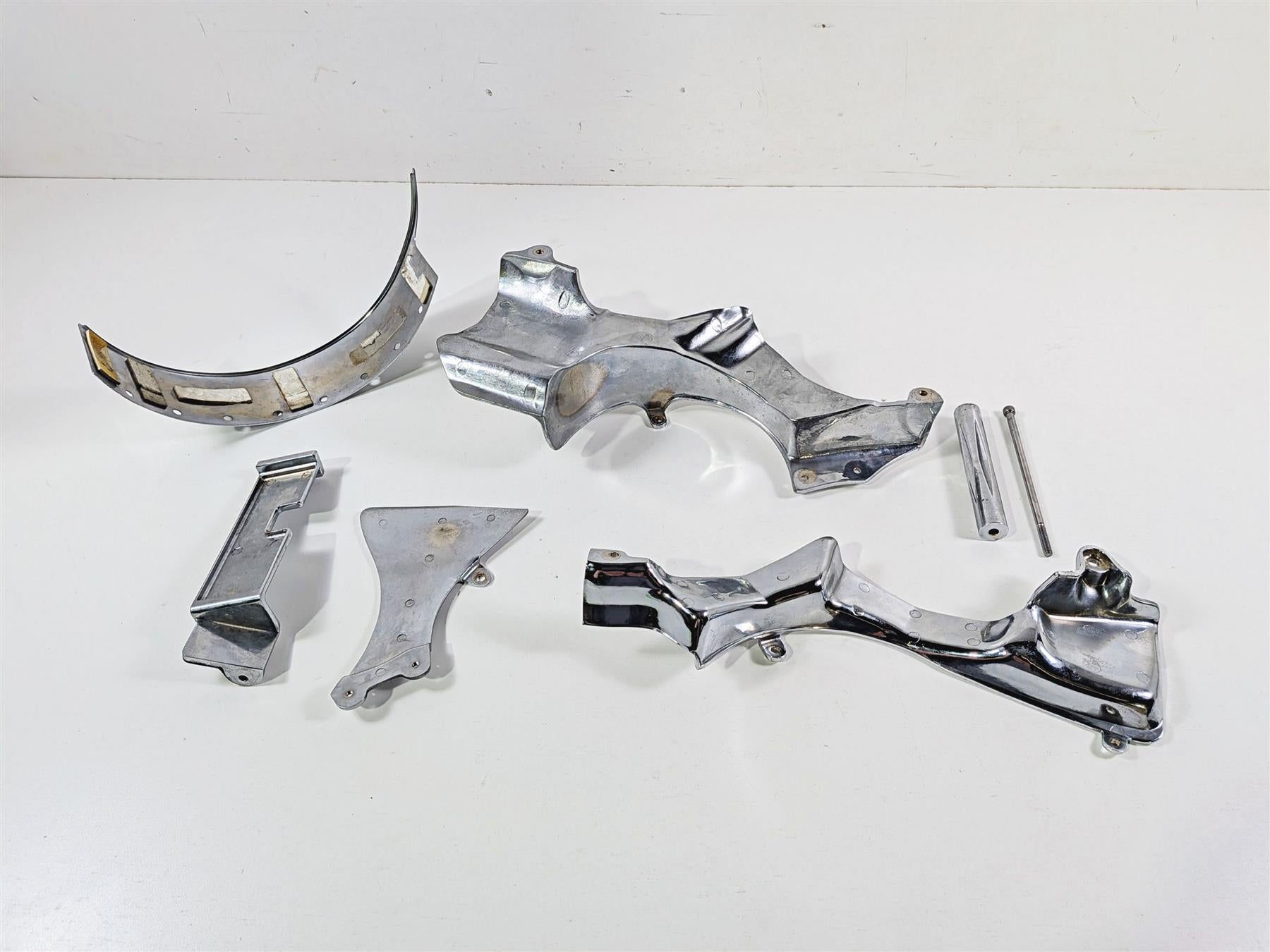 2003 Honda V-Twin VTX1800 C Kuryakyn Engine Case & Clutch Chrome Cover Set 7704 {{ shop.shopifyCountryName }} - Mototech271