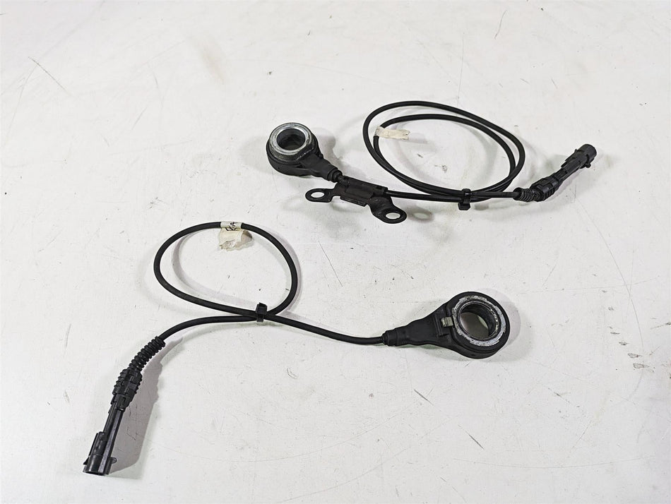 2017 Harley Touring FLTRXS Road Glide Front Rear Abs Wheel Speed Sensor 32700015 {{ shop.shopifyCountryName }} - Mototech271