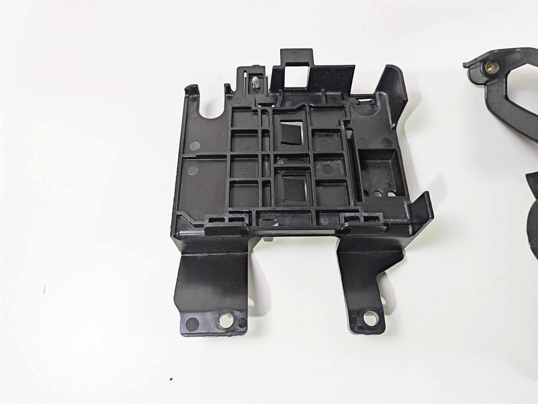 2016 Harley Touring FLHR Road King Battery & Electrical Holder Set 66000010A {{ shop.shopifyCountryName }} - Mototech271