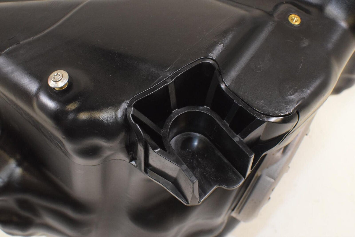 2016 BMW R1200R R1200 R K53 Fuel Gas Petrol Tank 16118533760 {{ shop.shopifyCountryName }} - Mototech271