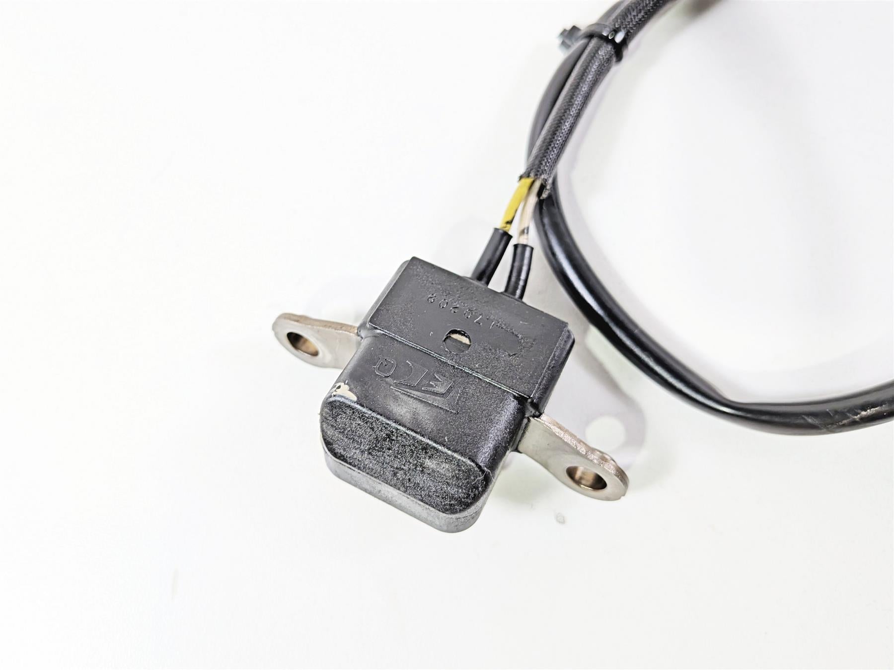 2017 Honda CBR600RR PC40 Knock Timing Crank Position Oil Pressure Sensor Set {{ shop.shopifyCountryName }} - Mototech271