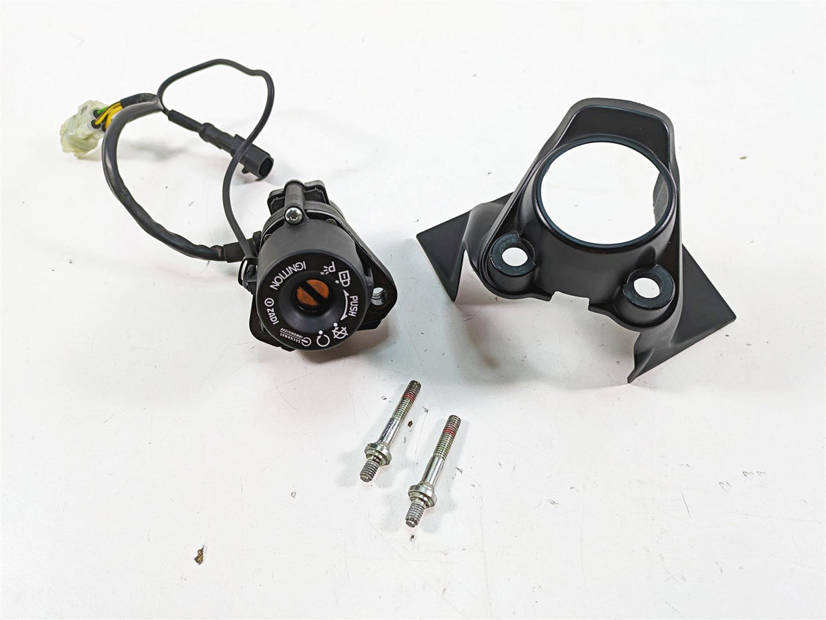 2020 Ducati Hypermotard 950 SP Ignition Switch Antenna - No Key! 65240321A {{ shop.shopifyCountryName }} - Mototech271