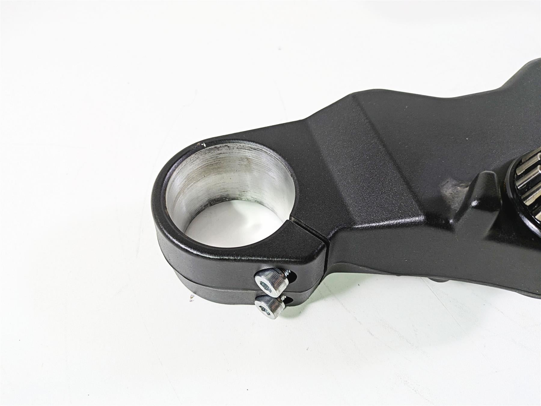 2016 Suzuki M109R VZR1800 Boulevard Upper Lower Triple Tree Set 51311-48G30 {{ shop.shopifyCountryName }} - Mototech271