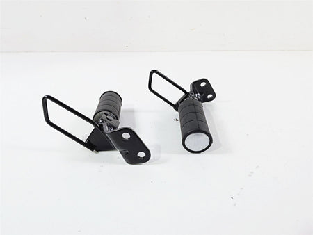 2005 Suzuki VZ800 M50 Boulevard Passenger Footpeg Set 43600-39G00 43700-39G00 {{ shop.shopifyCountryName }} - Mototech271