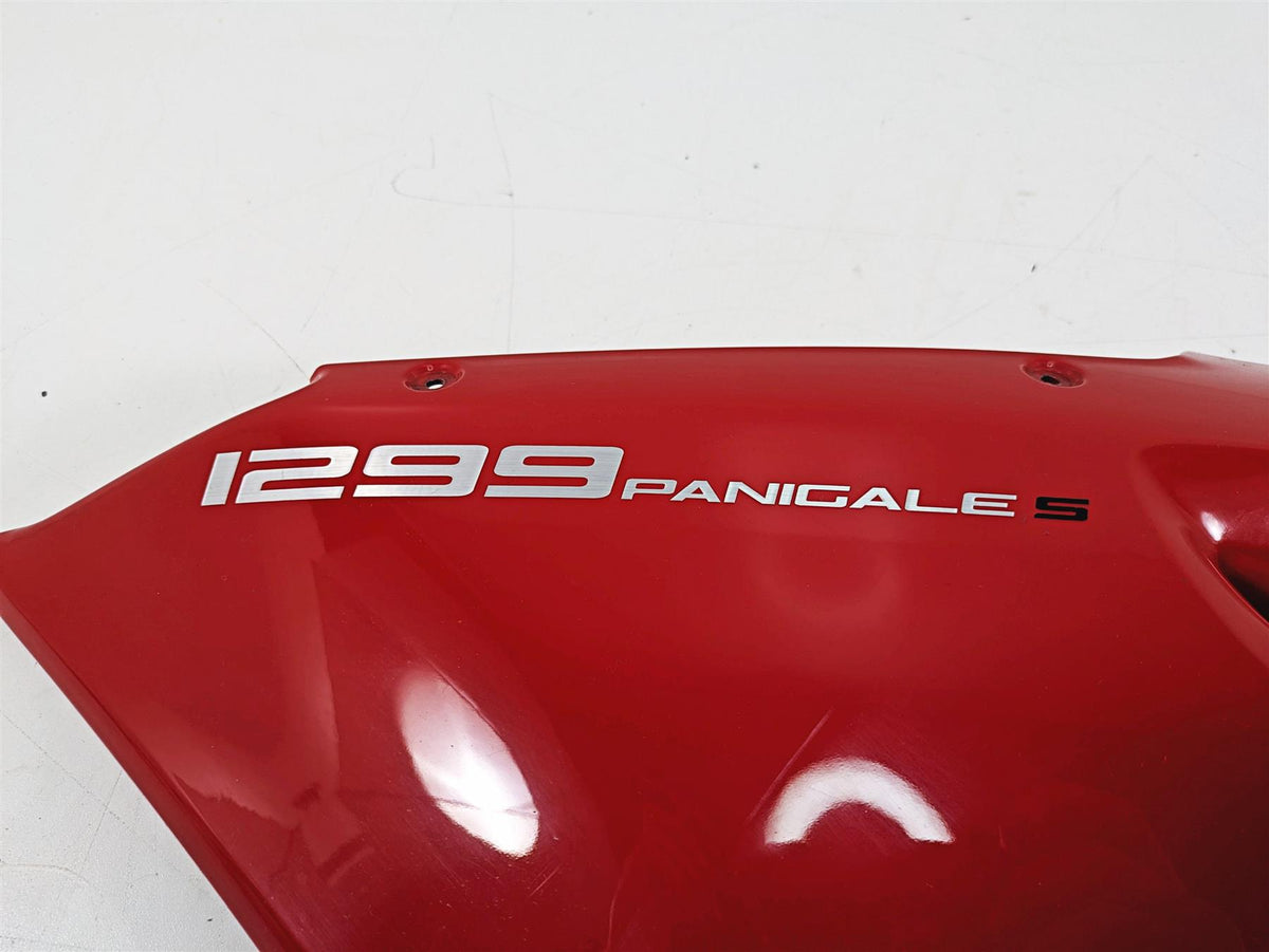 2016 Ducati Panigale 1299 S Upper Left Main Red Side Fairing Cover 48017131A {{ shop.shopifyCountryName }} - Mototech271