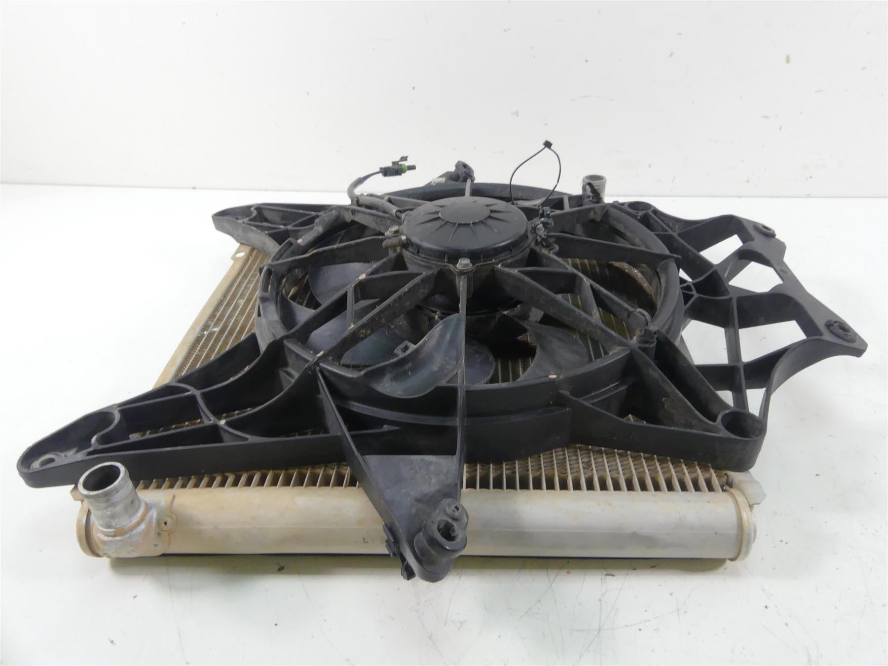 2017 Can Am Maverick X3 XDS Turbo R Radiator Cooler Fan Set 709200576 709200588 {{ shop.shopifyCountryName }} - Mototech271