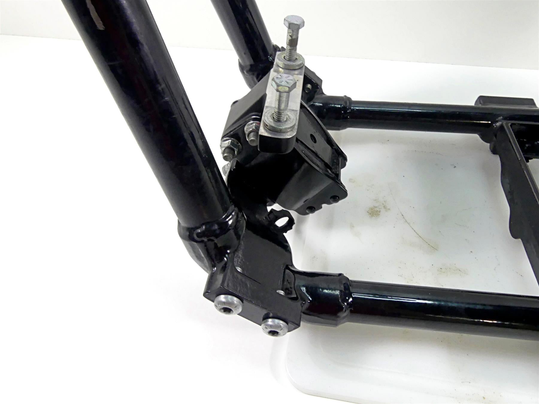 2017 Harley Dyna FXDB Street Bob Straight Main Frame Chassis 29dgr With California Salvage Title 47745-06B {{ shop.shopifyCountryName }} - Mototech271