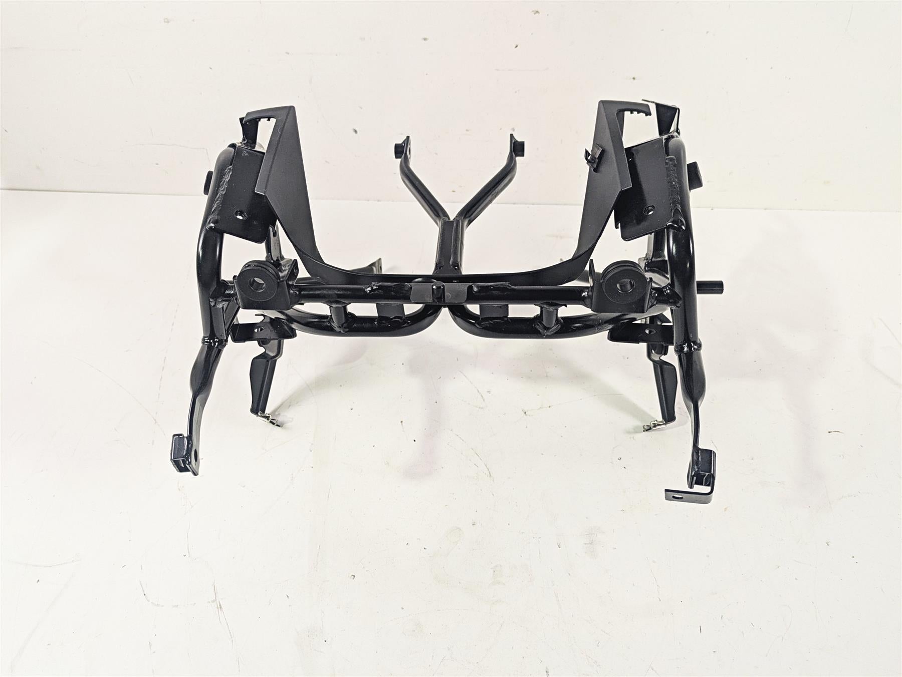 2010 BMW R1200GS K25 Front Fairing Bracket Stay Mount 46637701558 {{ shop.shopifyCountryName }} - Mototech271