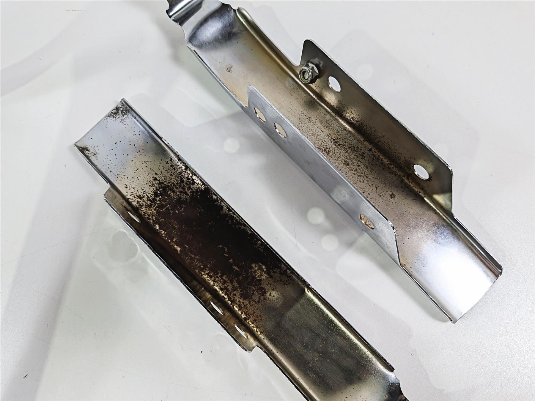 1993 Harley Touring FLHTCU Electra Glide Saddlebag Rail Guard Set 49193-93 {{ shop.shopifyCountryName }} - Mototech271