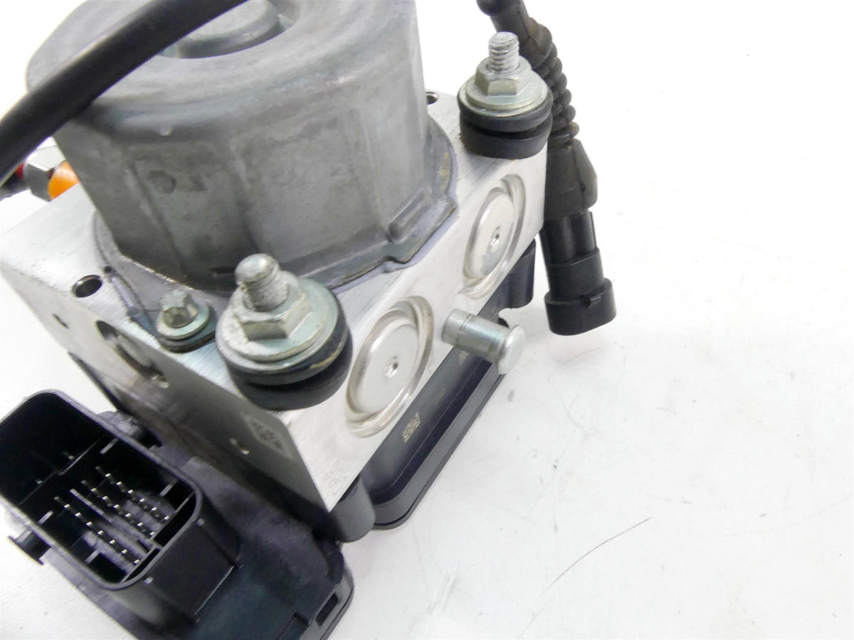 2015 KTM 1290 Adventure Abs Brake Pump Module Unit 60442031044 60442031144 {{ shop.shopifyCountryName }} - Mototech271