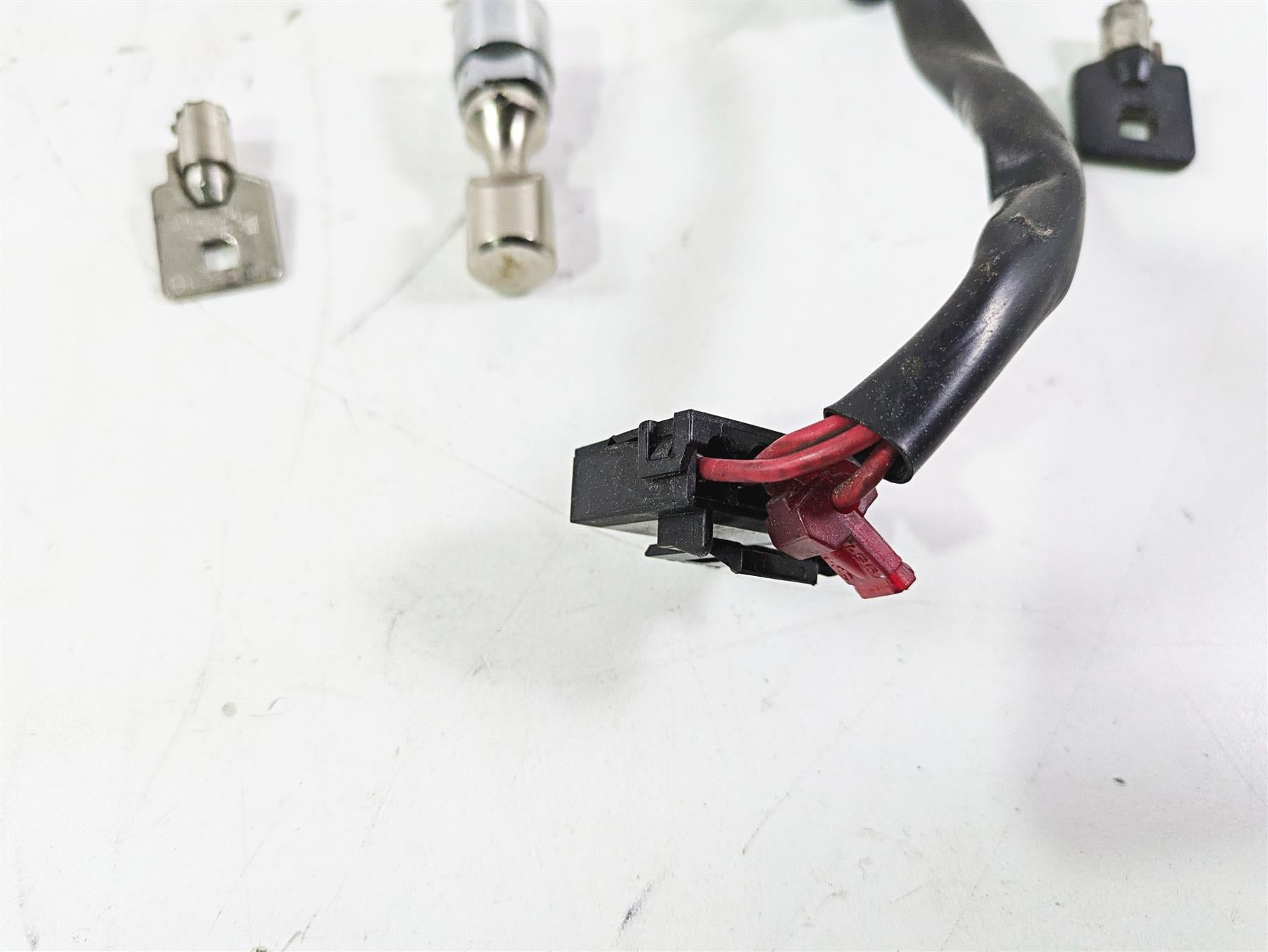 2002 Harley Dyna FXDL Low Rider Ignition Switch Key Lock Set - Read 71705-97 {{ shop.shopifyCountryName }} - Mototech271