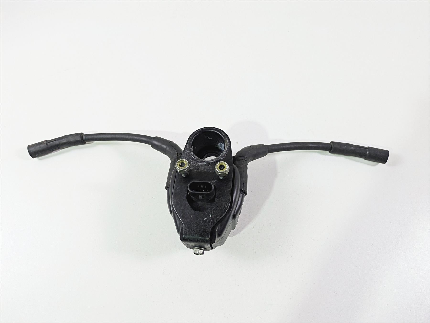 2008 Harley FXCWC Softail Rocker Ignition Coil Wires Plugs 31696-07A {{ shop.shopifyCountryName }} - Mototech271