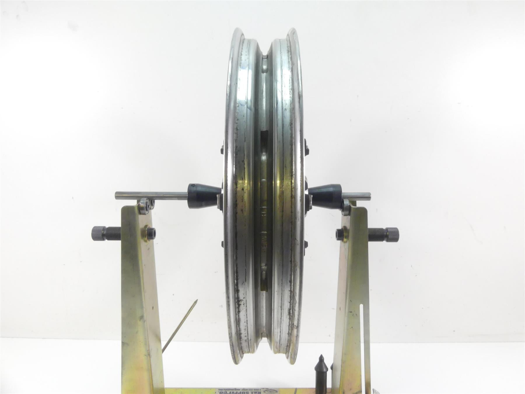 2016 Harley FXDL Dyna Low Rider Straight Front Cast Wheel Rim 19x2.5 43300280 {{ shop.shopifyCountryName }} - Mototech271