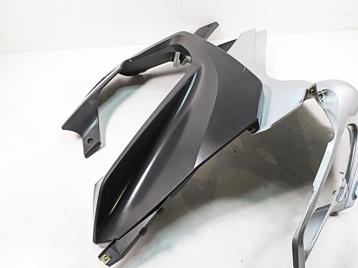 2007 BMW R1200RT K26 Main Right Tank Fairing Cover 46637681056 46637681050 {{ shop.shopifyCountryName }} - Mototech271